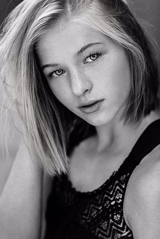 叶卡特琳娜·萨姆索诺夫 Ekaterina Samsonov照片