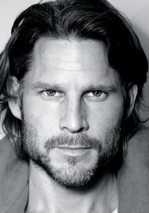 诺亚·亨特雷 Noah Huntley照片