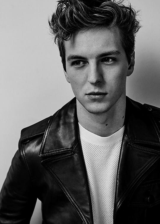 亚伯拉罕·路易斯 Abraham Lewis照片