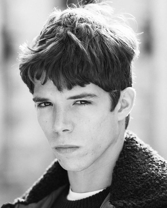 菲尼克斯·布罗萨德 Phénix Brossard照片