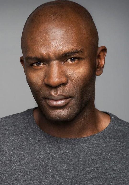 埃米利奥·布阿勒 Emilio Buale照片