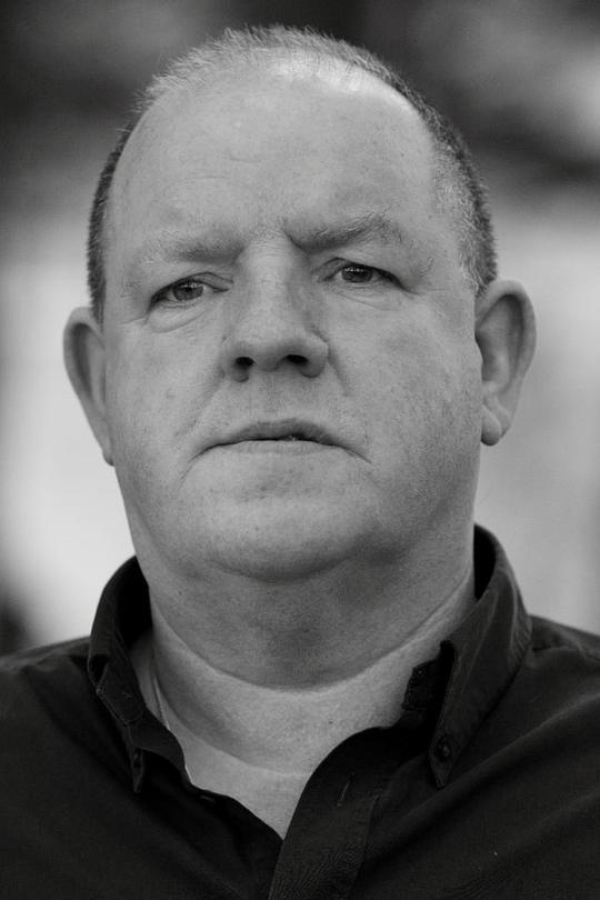 约翰·亨肖 John Henshaw照片