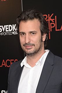 吉勒·巴盖特-布赫内 Gilles Paquet-Brenner照片