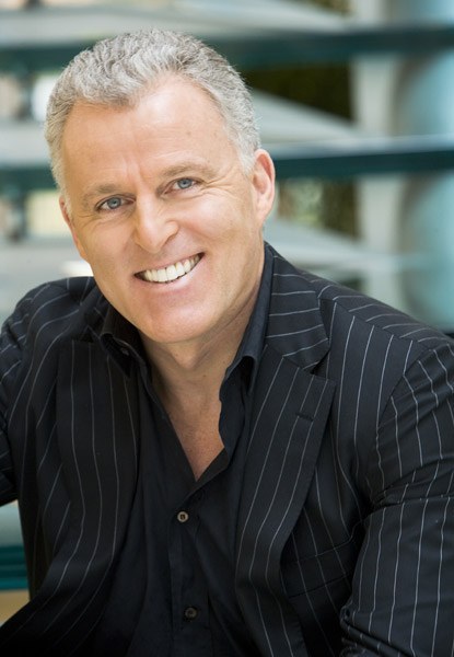 彼得·R·德弗里斯 Peter R. de Vries照片