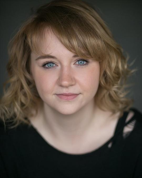 凯瑟琳·皮尔斯 Katherine Pearce照片