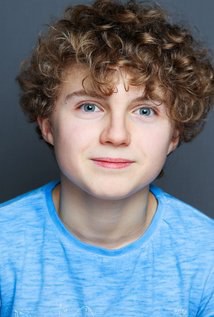 路易斯·苏克 Louis Suc照片