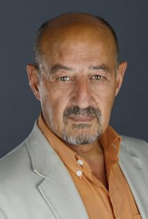 曼努埃尔·考西 Manuel Cauchi照片