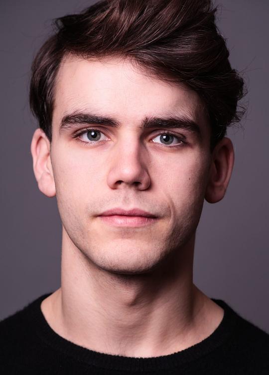 杰瑞米·纽马克·琼斯 Jeremy Neumark Jones照片