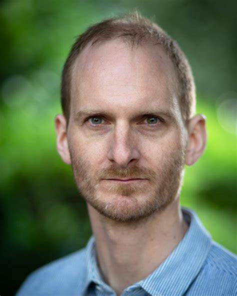 凯里·萨林 Carey Thring照片