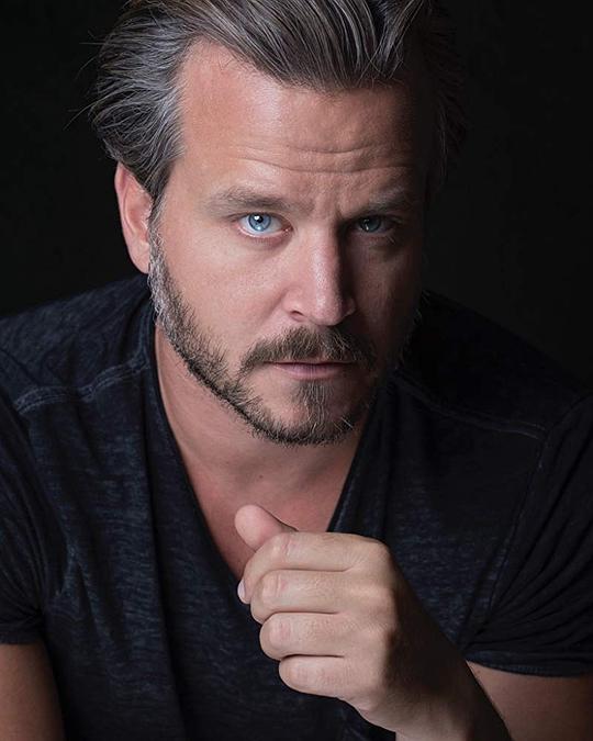 马泰·豪曼 Máté Haumann照片