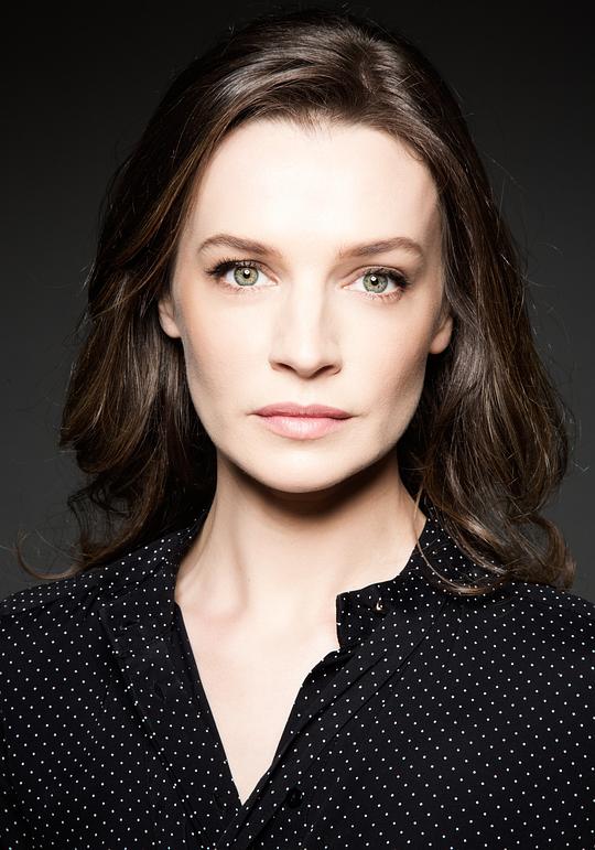 凯瑟琳·沃克 Catherine Walker照片