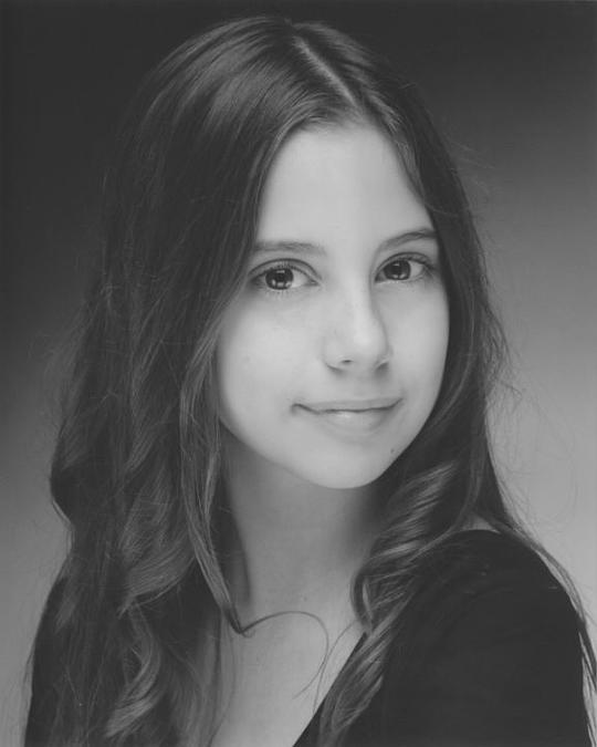 斯凯·班尼特 Skye Bennett照片