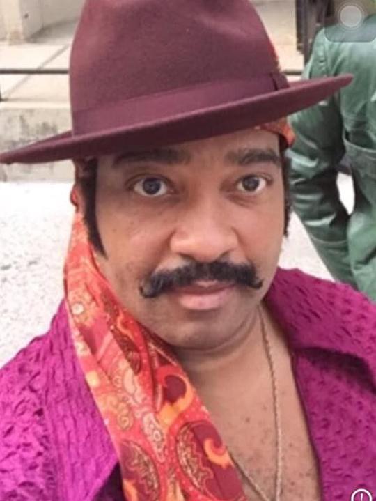 丹尼斯·法尼 Dennis Funny照片