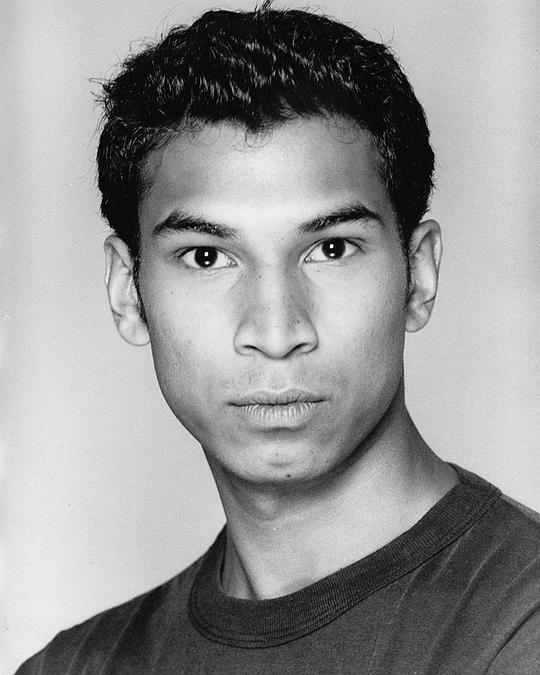 罗汉·希瓦 Rohan Siva照片