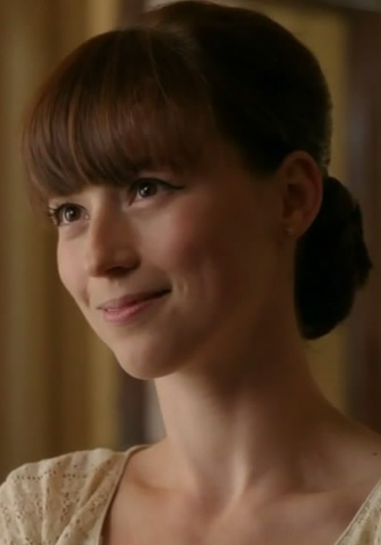 卡琳·瓦纳斯 Karine Vanasse照片