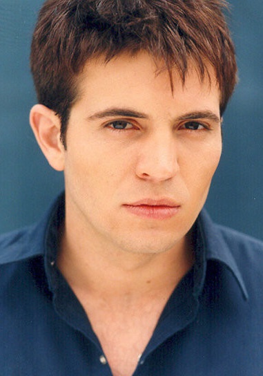 泰格·伦岩 Tygh Runyan照片