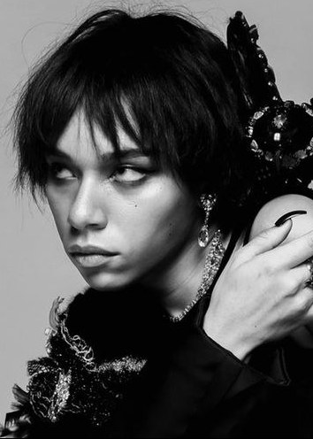 蔷薇园啊呜 Avu-chan照片