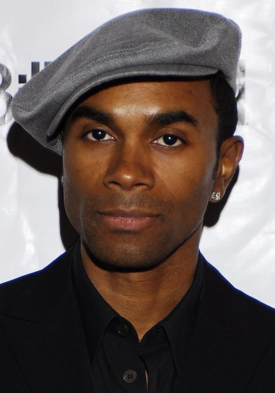 Fabrice Morvan照片