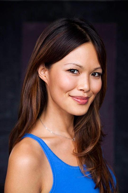 伊兰妮·谭 Elaine Tan照片