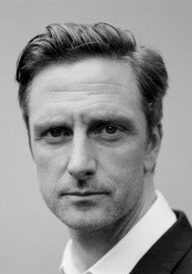 尼古拉斯·格利夫斯 Nicholas Gleaves照片