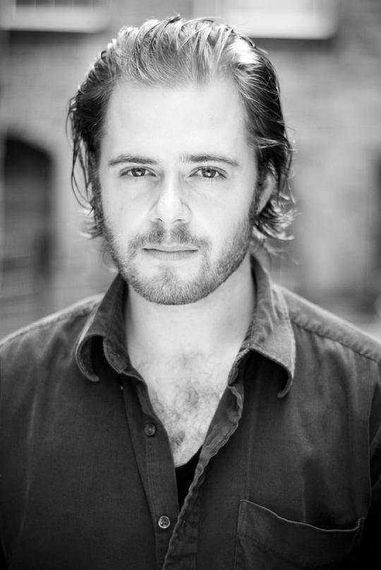 罗里·基南 Rory Keenan照片