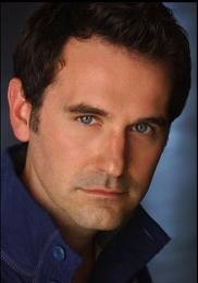 斯图尔特·邦斯 Stuart Bunce照片