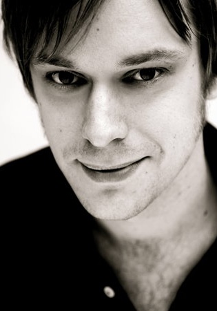 芬莱·罗伯特森 Finlay Robertson照片