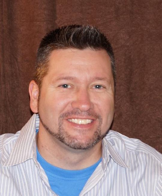 弗兰克·鲍沃斯 Frank Powers照片