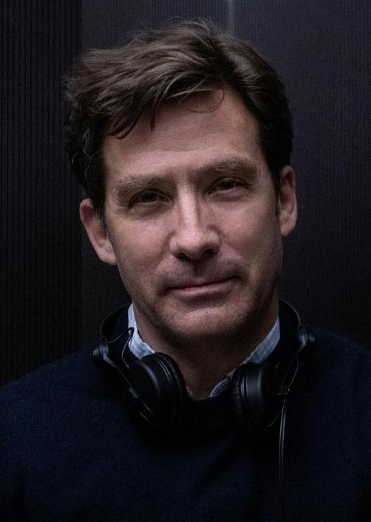 詹姆斯·霍斯 James Hawes照片