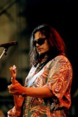 迪图·拉里瓦 Tito Larriva照片