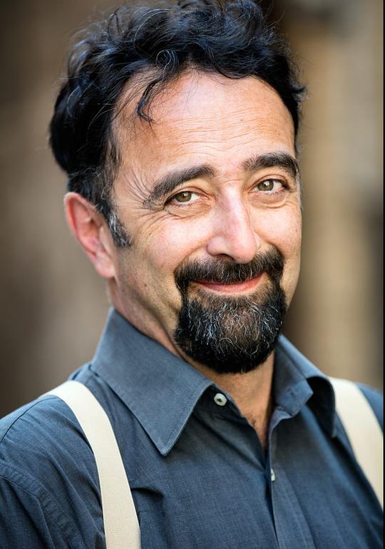 罗贝托阿提艾斯 Roberto Attias照片