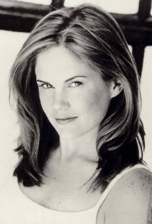 珍妮弗·海尔 Jennifer Hall照片