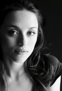 佐伊·塔珀 Zoë Tapper照片