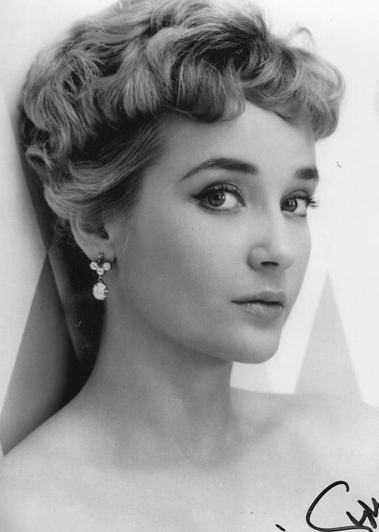 西尔维娅·西姆斯 Sylvia Syms照片