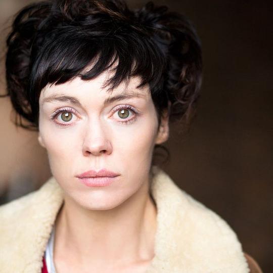 菲奥娜·奥肖内西 Fiona O'Shaughnessy照片