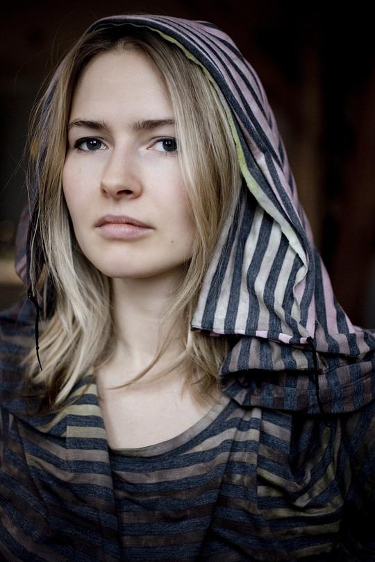 艾琳·汉斯多蒂 Elín Hansdóttir照片