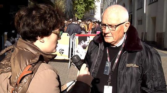 罗斯·大卫尼斯 Ross Devenish照片