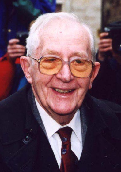 刘易斯·吉尔伯特 Lewis Gilbert照片