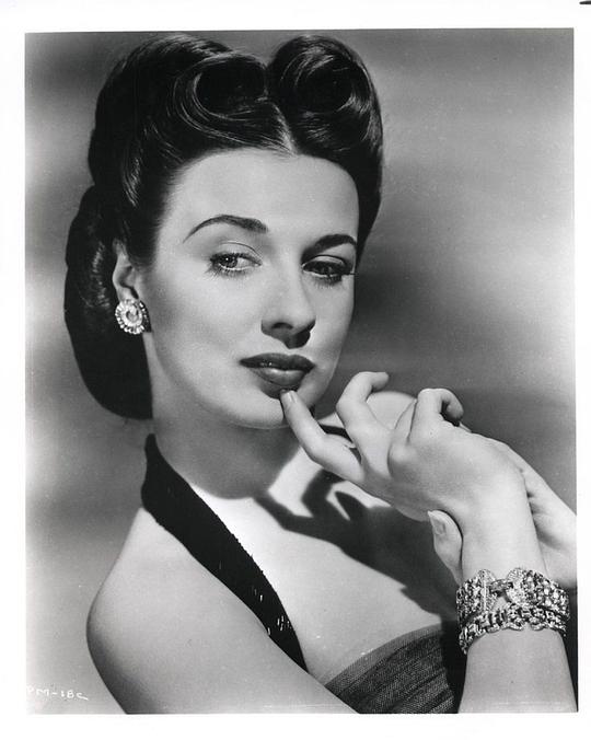 帕特里西亚·莫里森 Patricia Morison照片