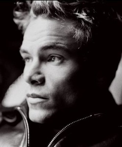 彼德·杨波拉德·希尔斯 Peter Youngblood Hills照片