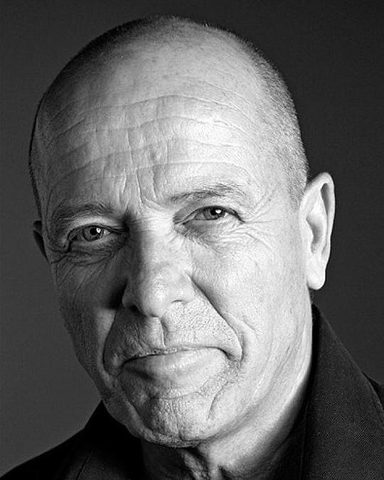 斯蒂文·吉拉维斯 Steven Grives照片