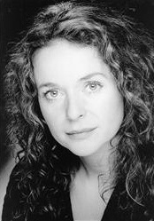 茱莉亚·莎华拉 Julia Sawalha照片