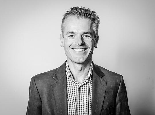 乔纳森·黑尔斯 Jonathan Hales照片