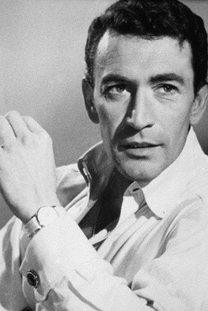 彼得·温贾德 Peter Wyngarde照片