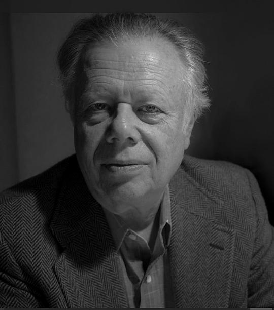 约翰·拉尔 John Lahr照片