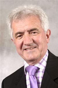 内维尔·菲利普斯 Neville Phillips照片