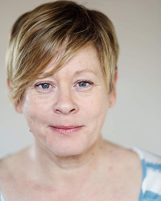 简·哈扎洛格娃 Jane Hazlegrove照片