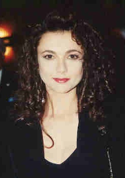 爱玛·萨姆斯 Emma Samms照片