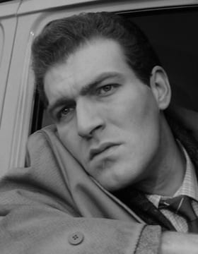 尼尔·麦卡锡 Neil McCarthy照片