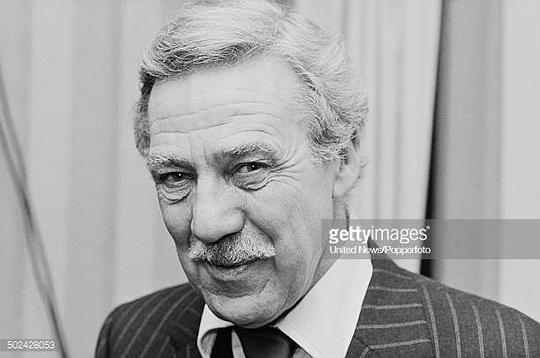 迈克尔·奥德里奇 Michael Aldridge照片